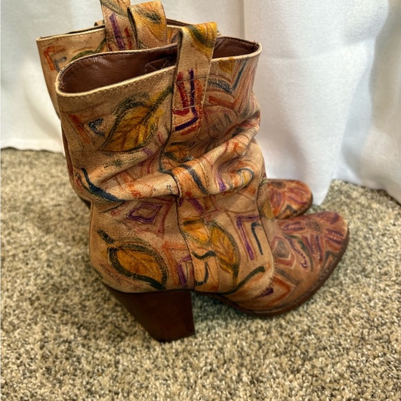 Schutz leather boots slouch ankle boots multi color doodle drawing floral Size 8 - Picture 4 of 10